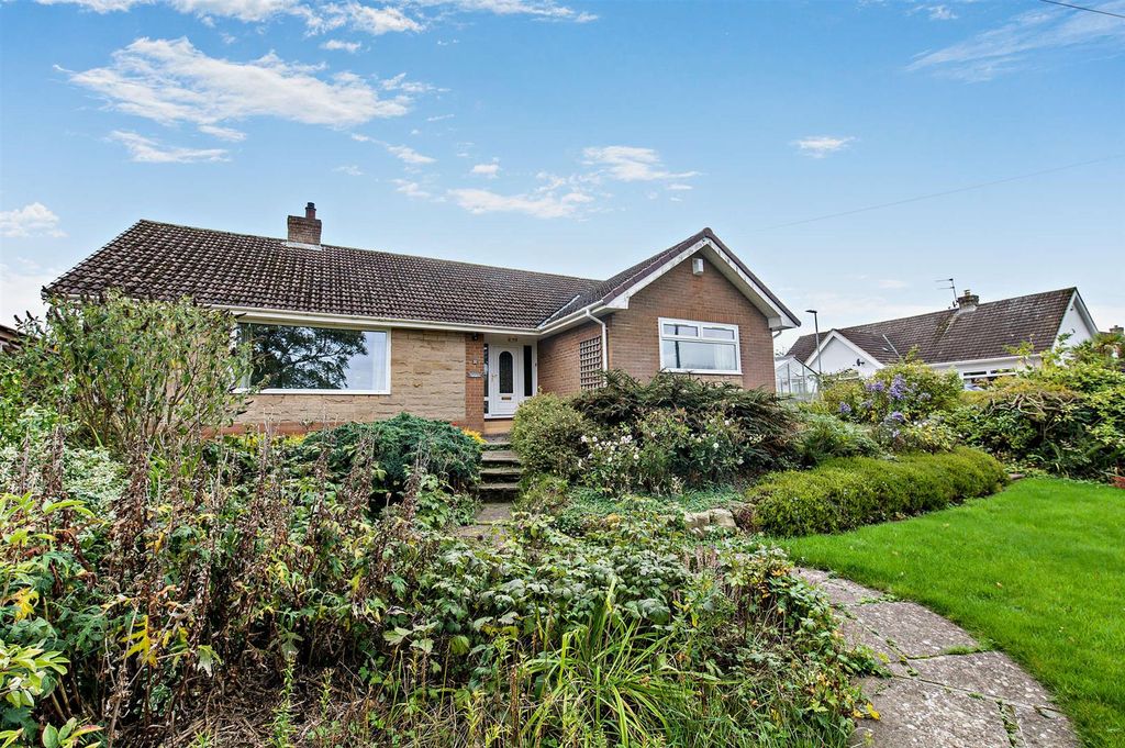 Property photo 1 of 25