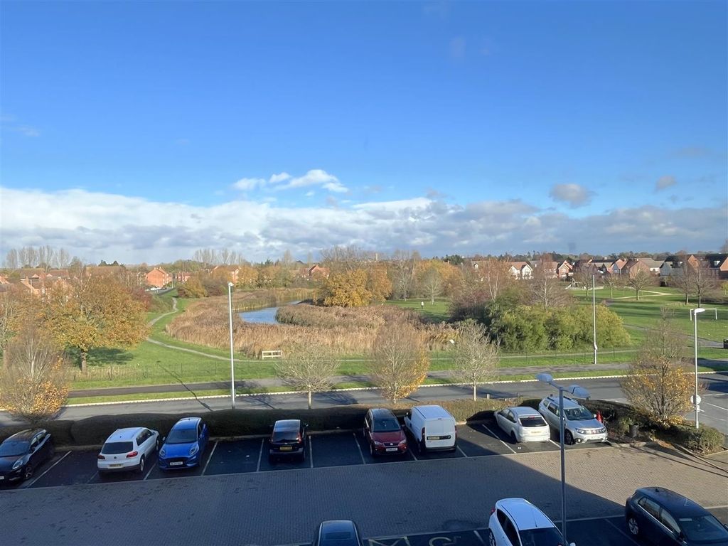 Property photo 2 of 14 Img_2358.Jpg