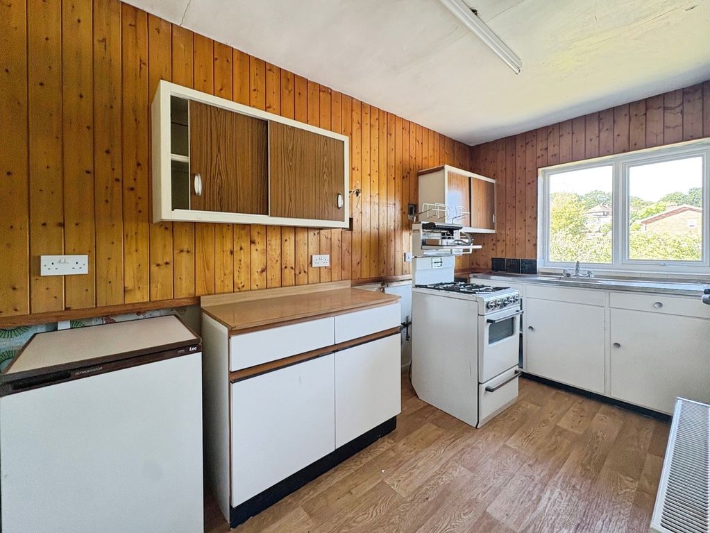 Property photo 3 of 7 Pbox-Img.Jpg