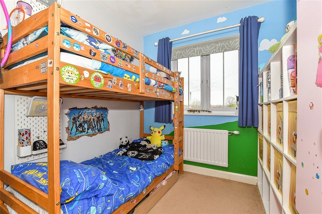 Property photo 3 of 9 Bedroom 2