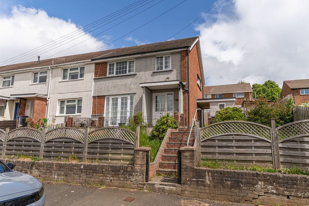Property photo 1 of 21