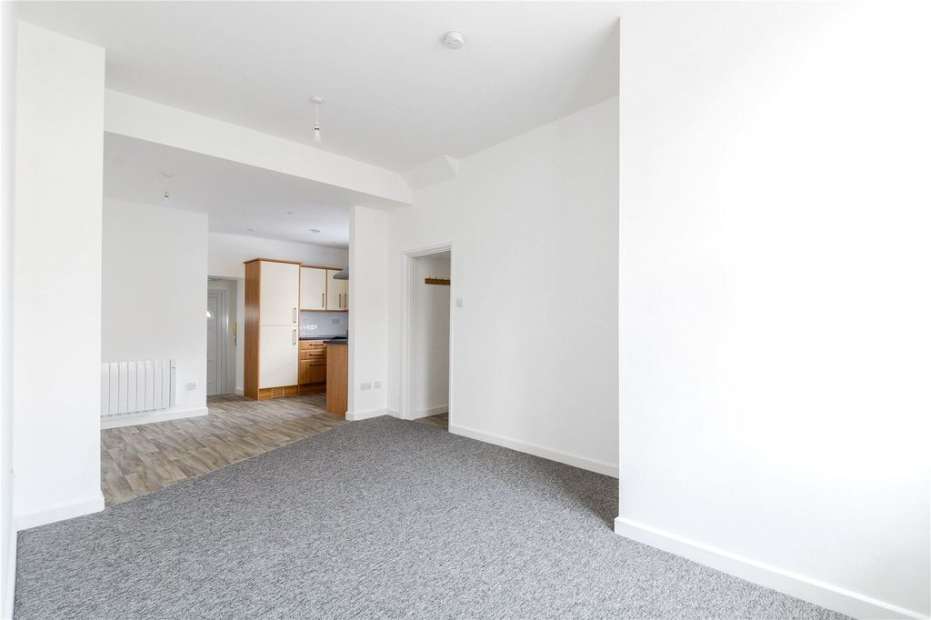 Property photo 3 of 9 Picture No. 02