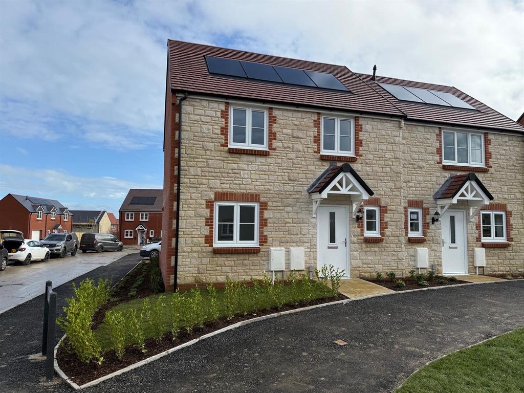 Property photo 1 of 13 Plot 297 Front.Jpeg