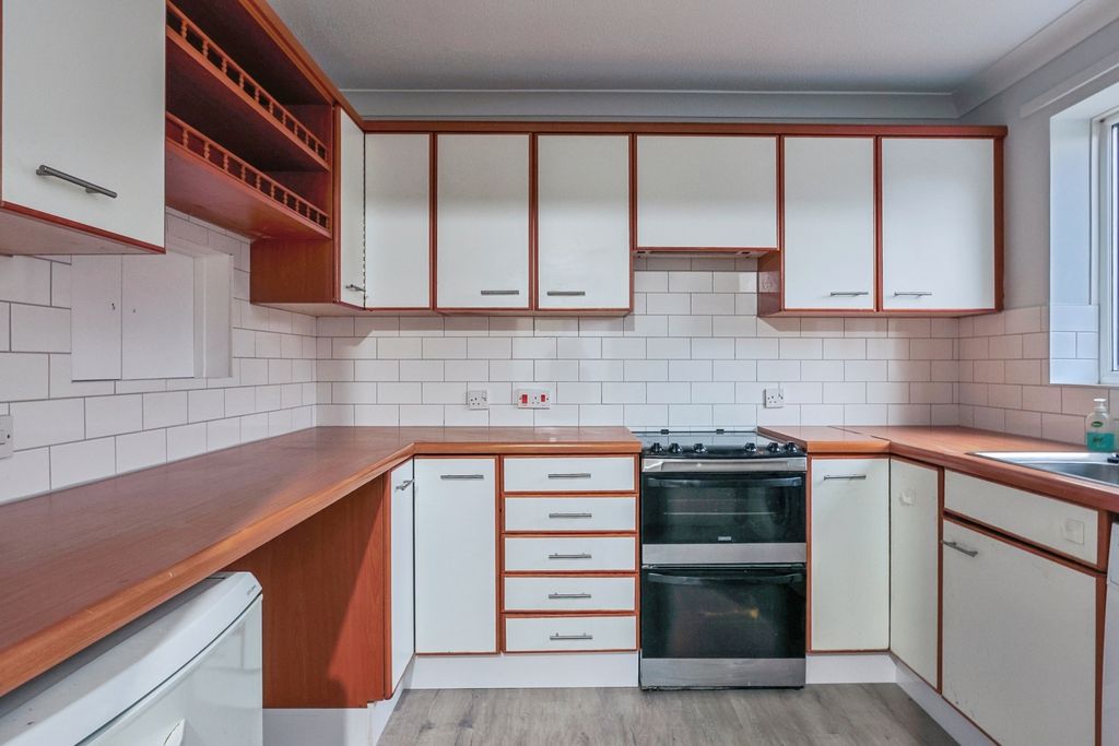 Property photo 3 of 20 Pbox-Img.Jpg