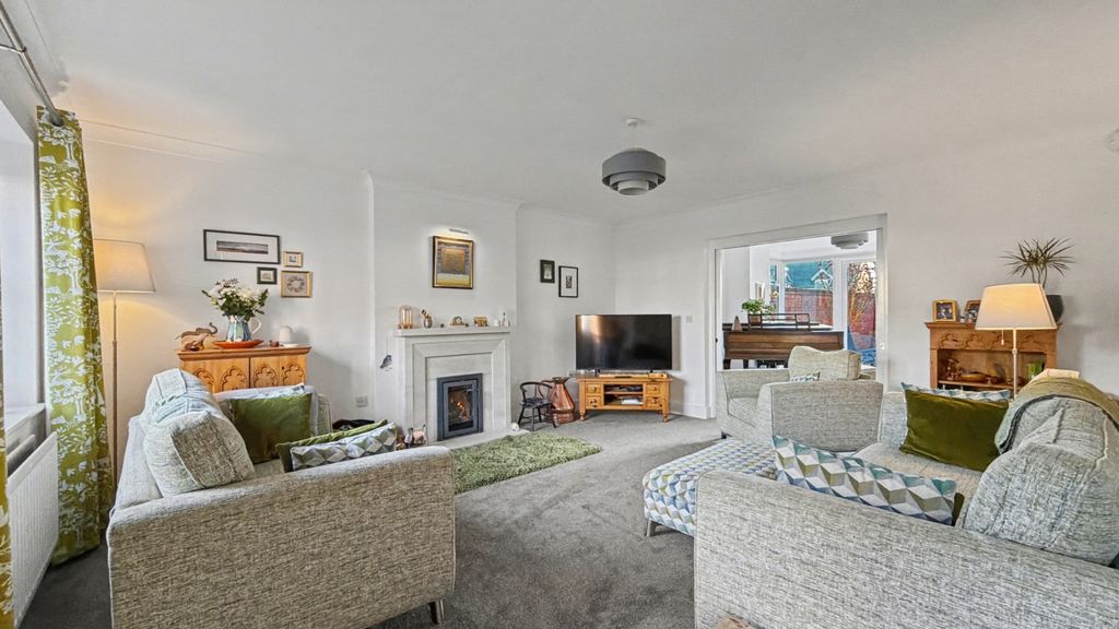 Property photo 2 of 35 4795482