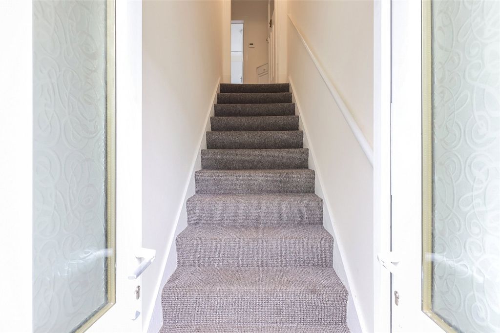 Property photo 2 of 14 Picture No. 02