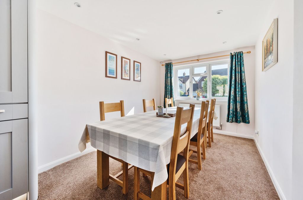 Property photo 3 of 21 Dining Room
