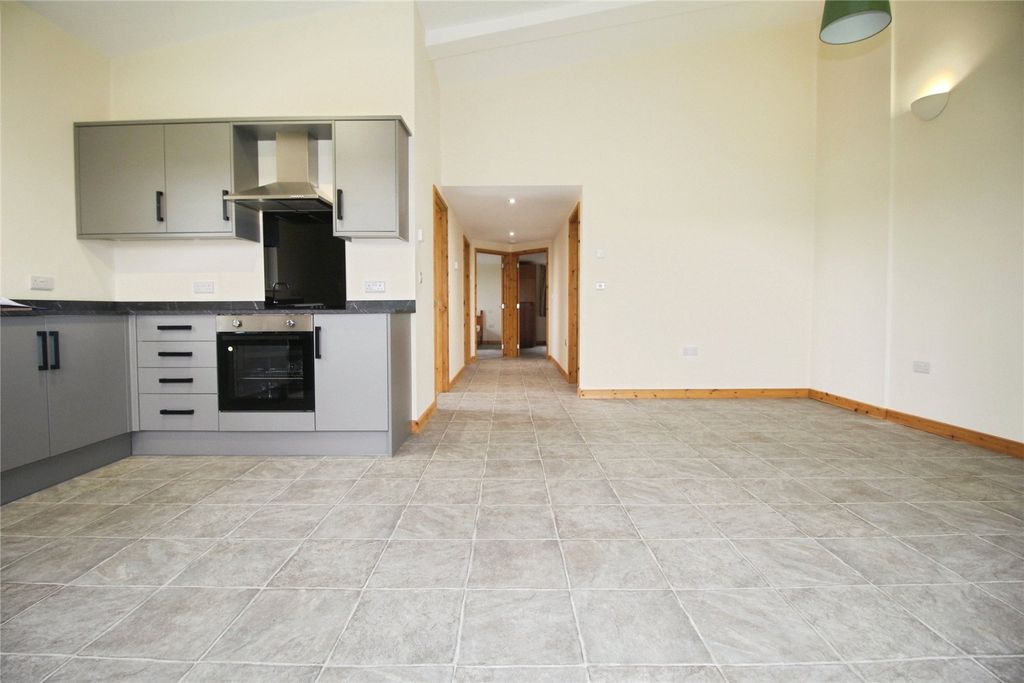 Property photo 3 of 12 Picture No. 01