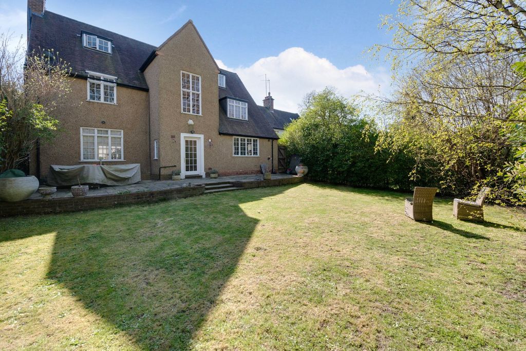 Property photo 3 of 14