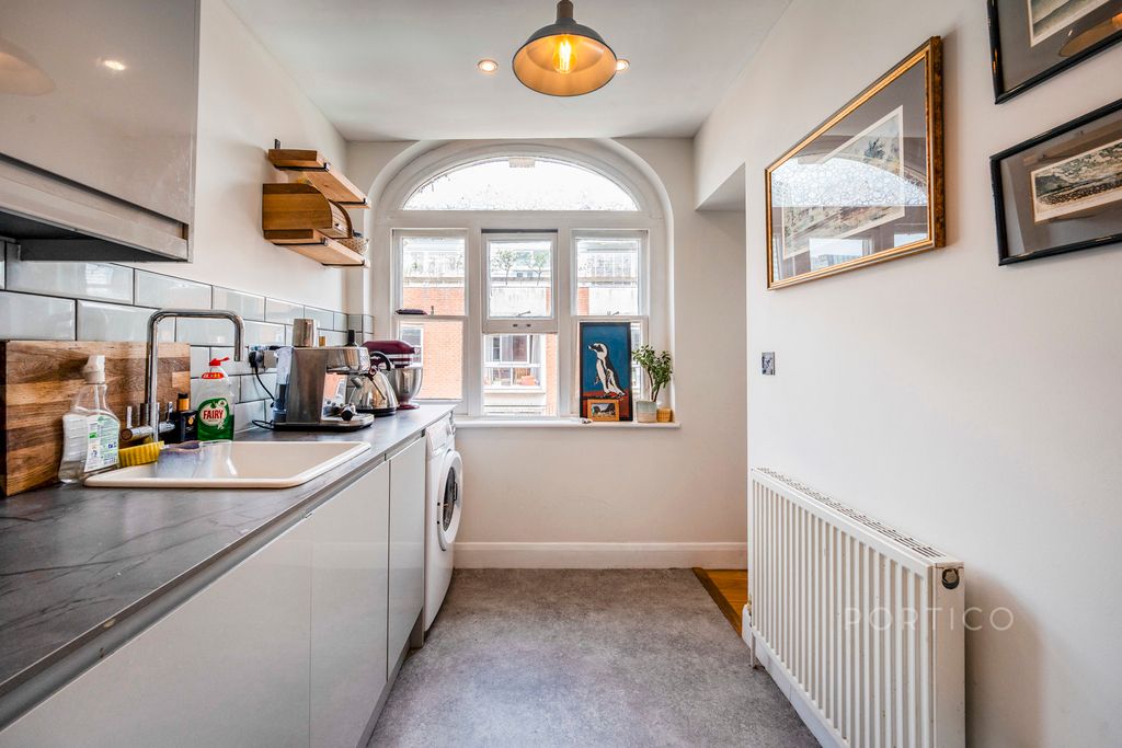 Property photo 1 of 20 Pbox-Img.Jpg