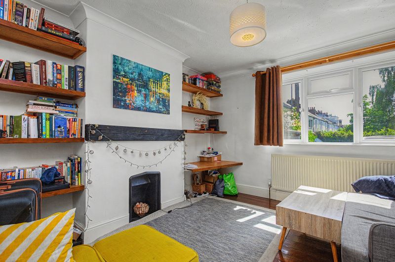 Property photo 2 of 12 Donnington Bridge Road