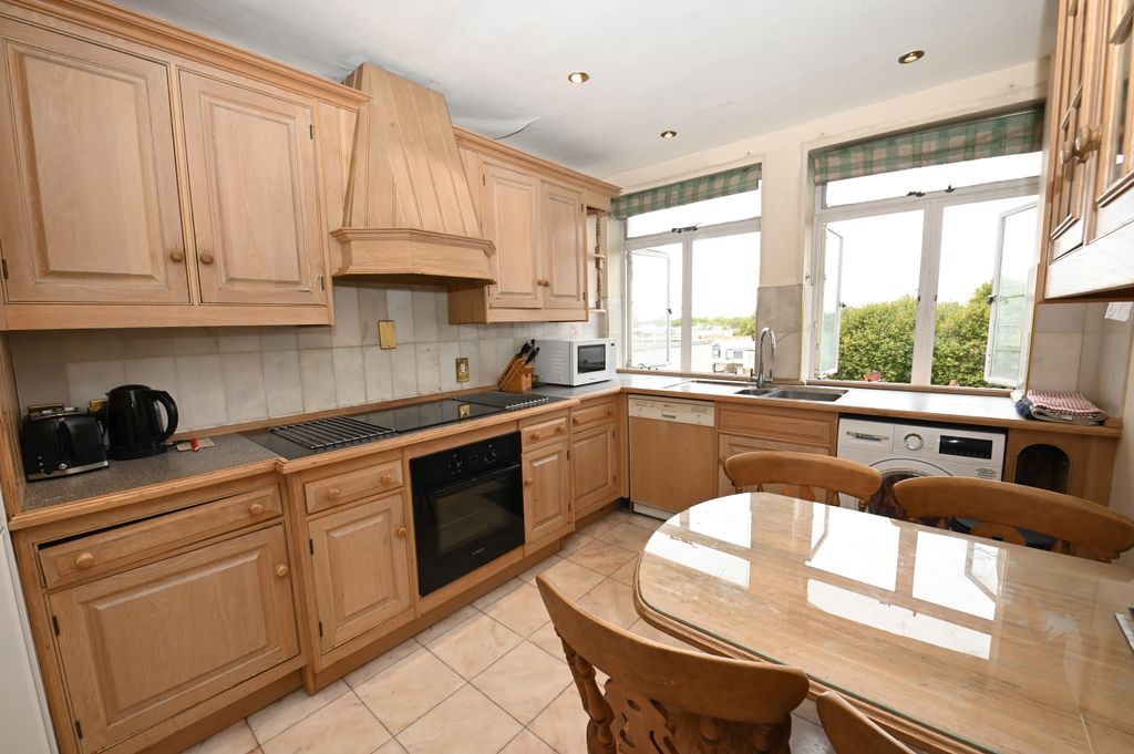 Property photo 1 of 12 Kitchen