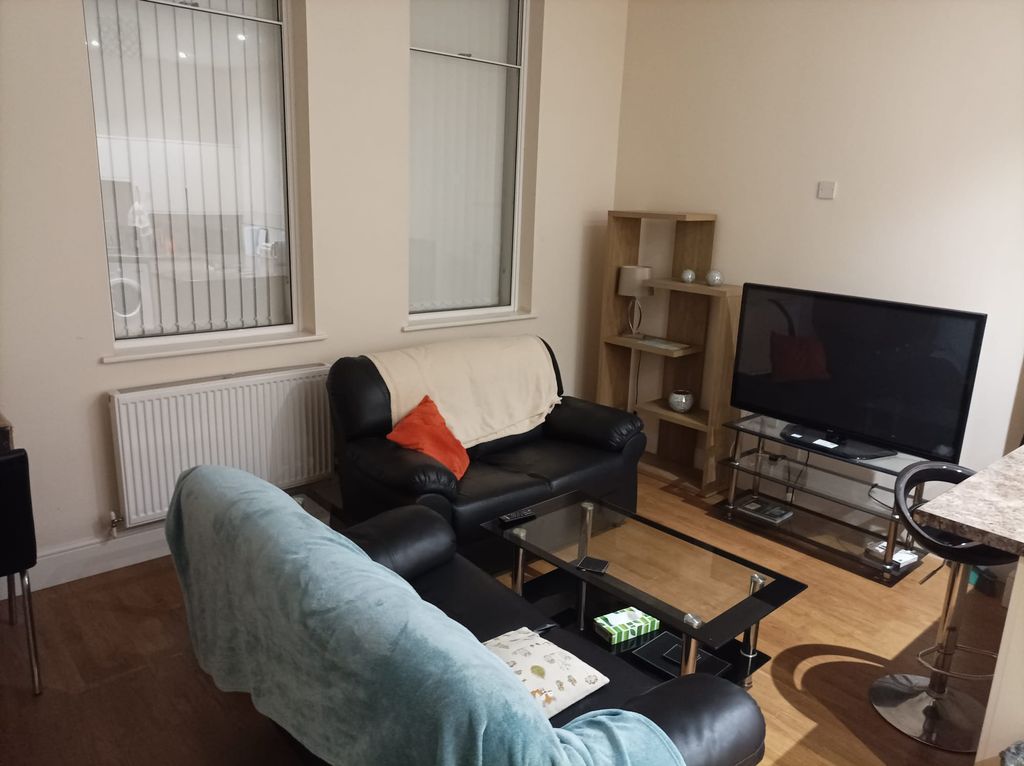 Property photo 1 of 4 Cover