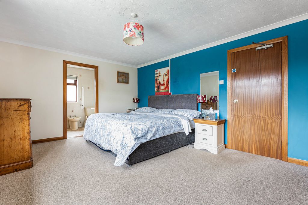 Additional image 31 of 5 bed detached house for saleEynsham Road, Botley OX2