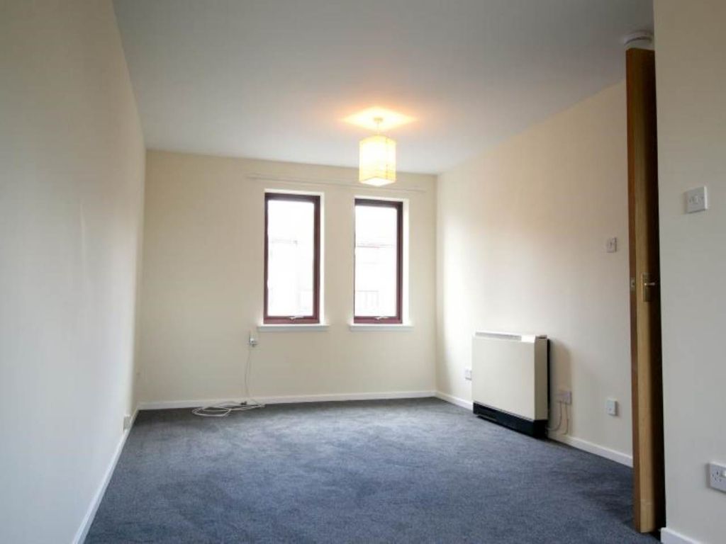 Property photo 2 of 6 Living Room