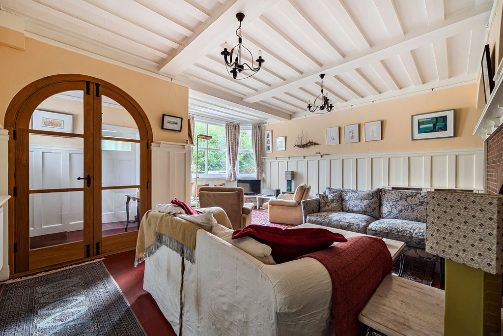 Property photo 2 of 39 Picture No. 81