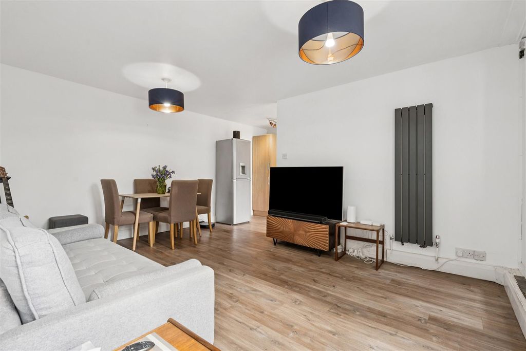 Property photo 2 of 12 8.Jpg