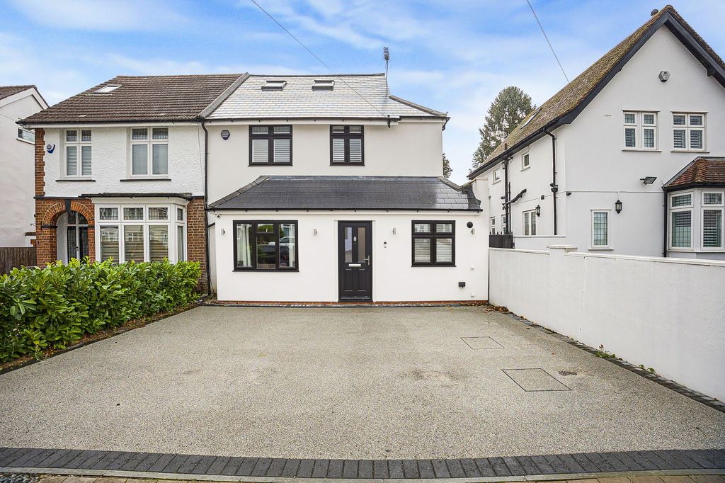 Property photo 2 of 38