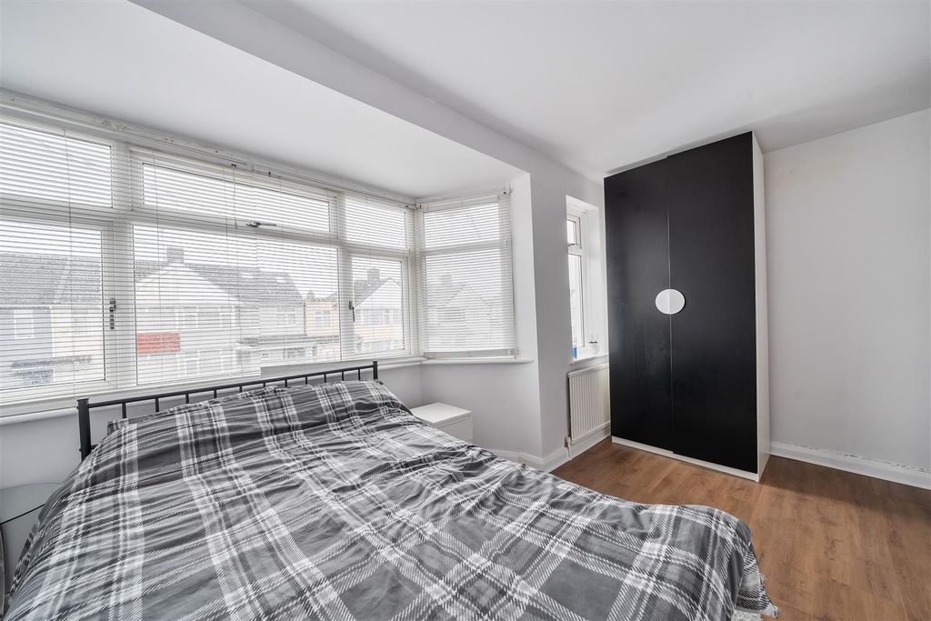 Additional image 7 of 4 bed end terrace house for saleSouthcote Avenue, Feltham TW13