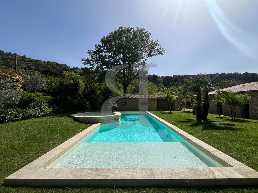 Property photo 2 of 27