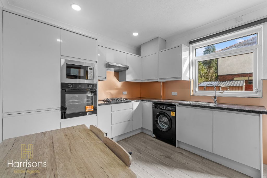 Property photo 2 of 34 4991914