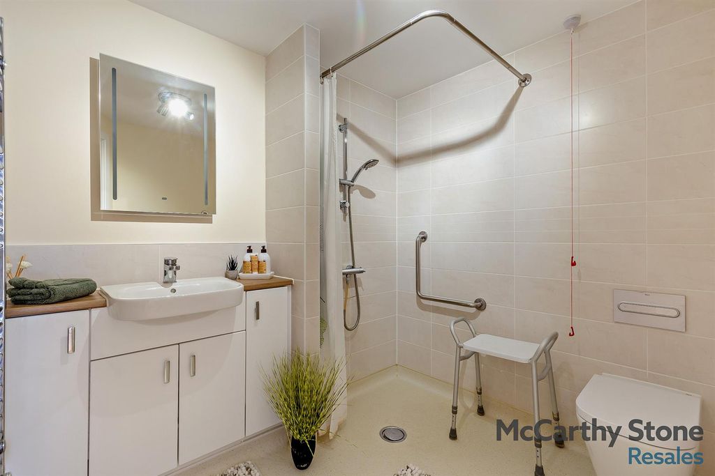 Additional image 19 of 2 bed flat for saleMonument Place, Endless Street, Salisbury SP1