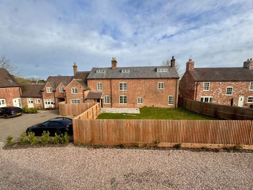 Property photo 3 of 29 Picture No. 64