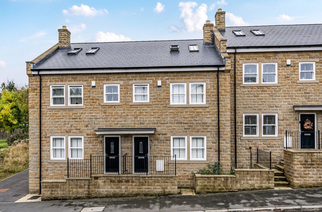 Property photo 1 of 19 1364864-1-68Ed360...