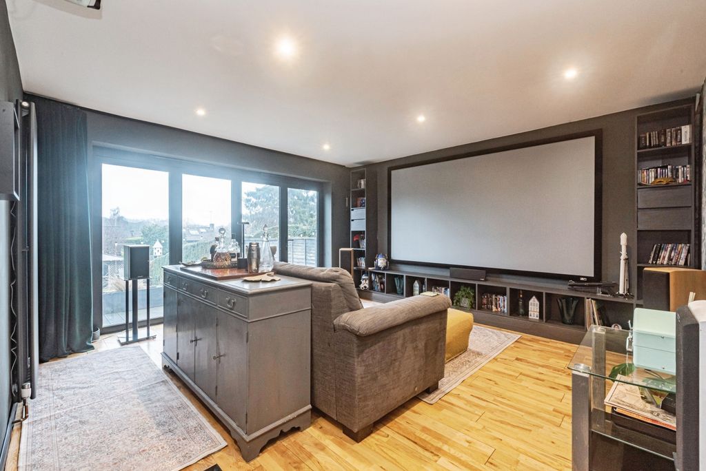 Property photo 2 of 25 Family Room