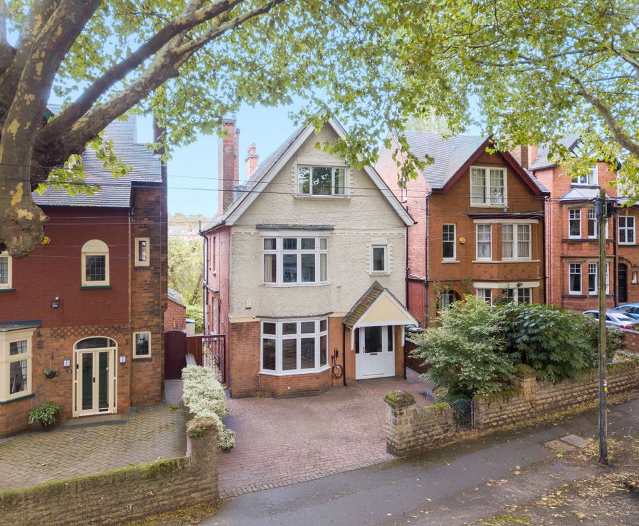 Property photo 1 of 37 Front