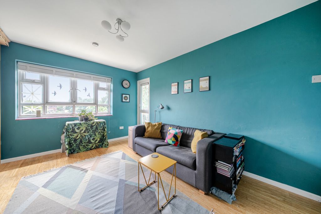 Property photo 2 of 10 1482530-16-6A452F...