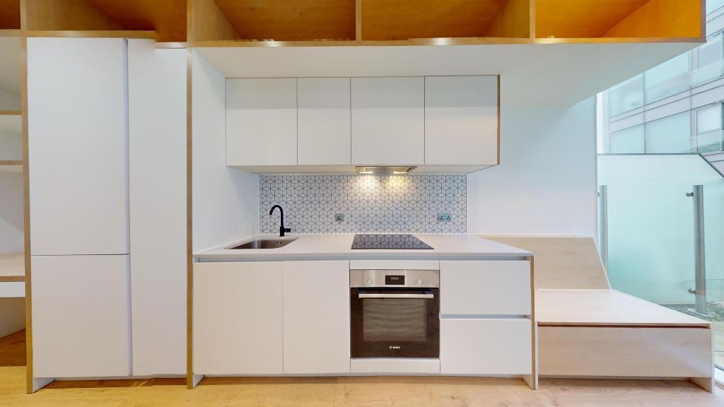 Property photo 3 of 15 Kitchen