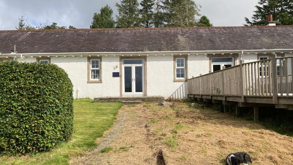 Property photo 2 of 25