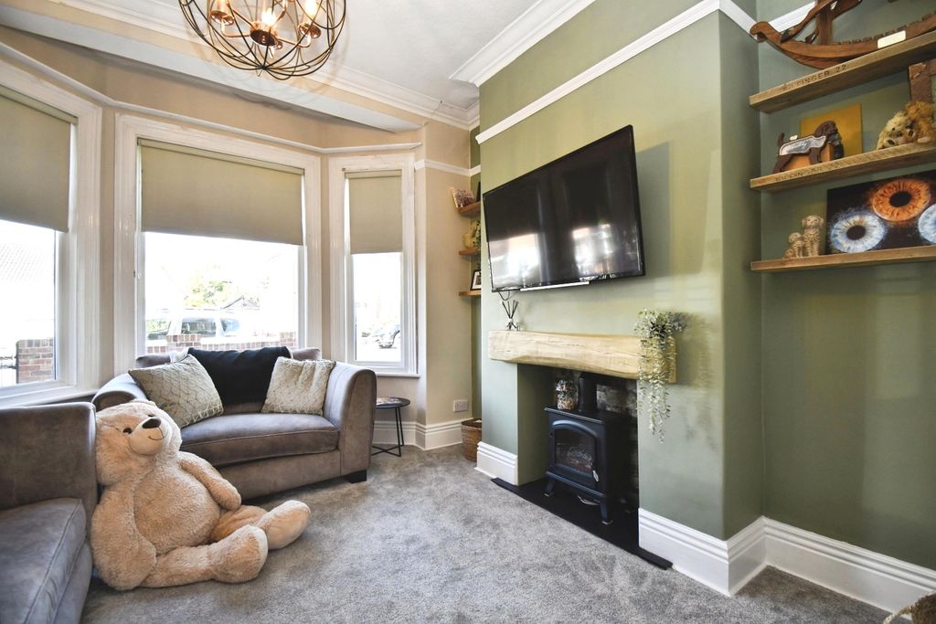 Property photo 2 of 33 Pbox-Img.Jpg
