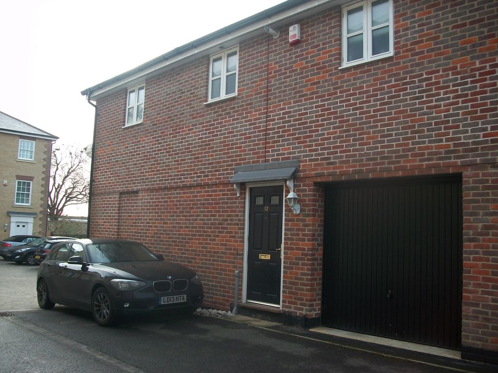 Property photo 1 of 1
