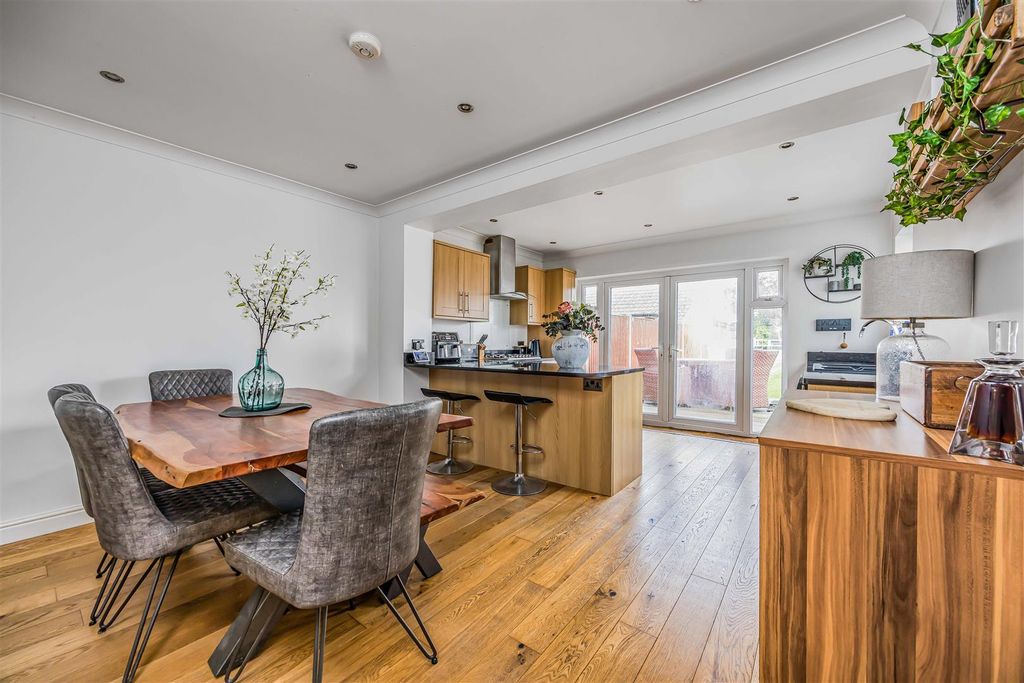 Property photo 3 of 22 35 Second Avenue, Farlington-Small-Porticomarketin