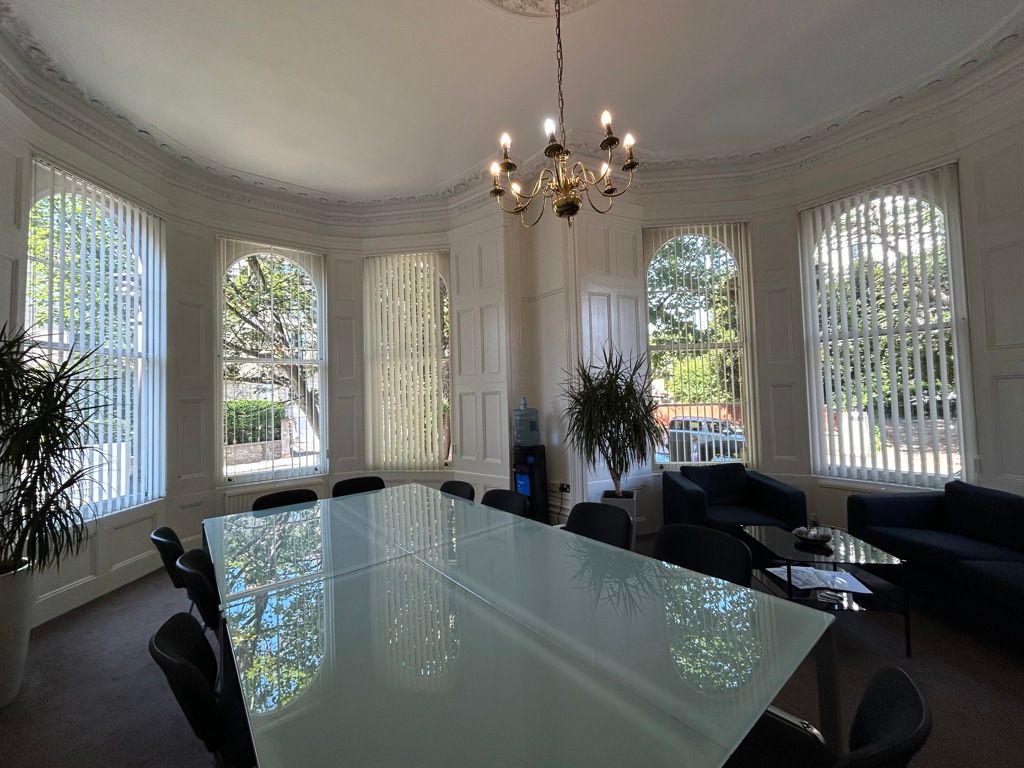 Property photo 2 of 11 Photo 1