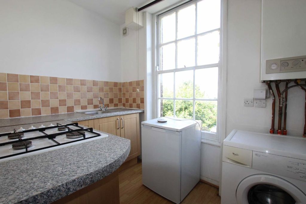 Property photo 3 of 3
