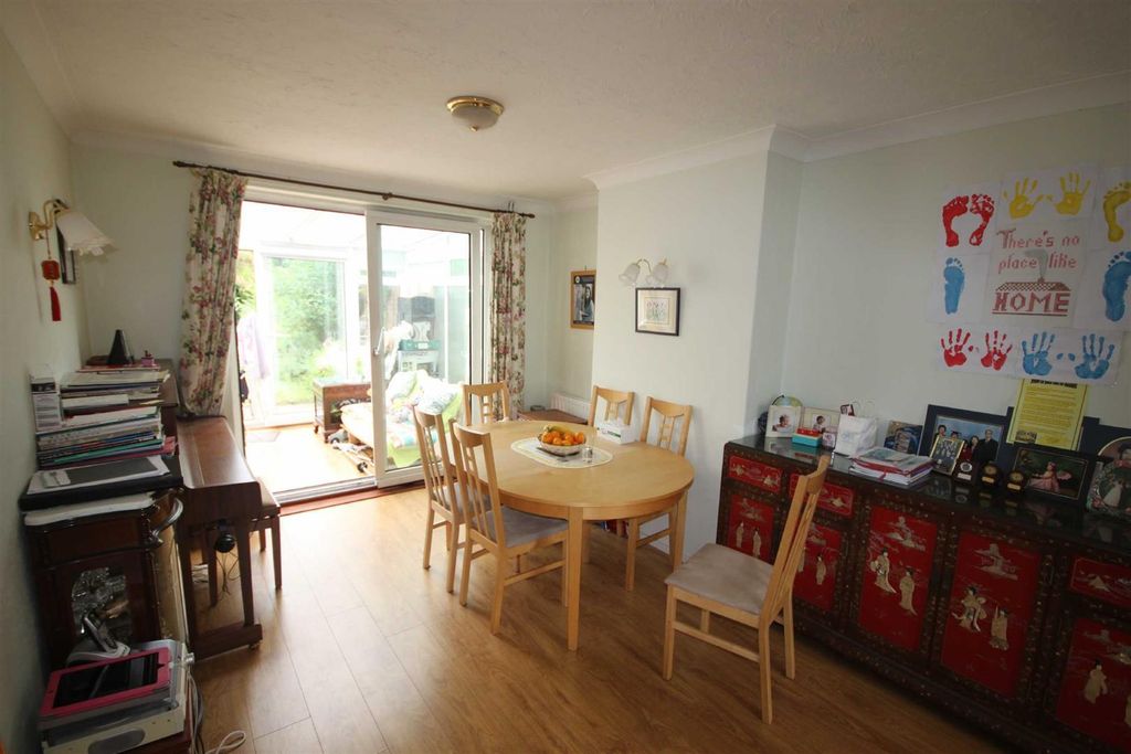 Property photo 3 of 8 Iefibuqo8O2Dcuos8Ux__Skojqs.Jpg