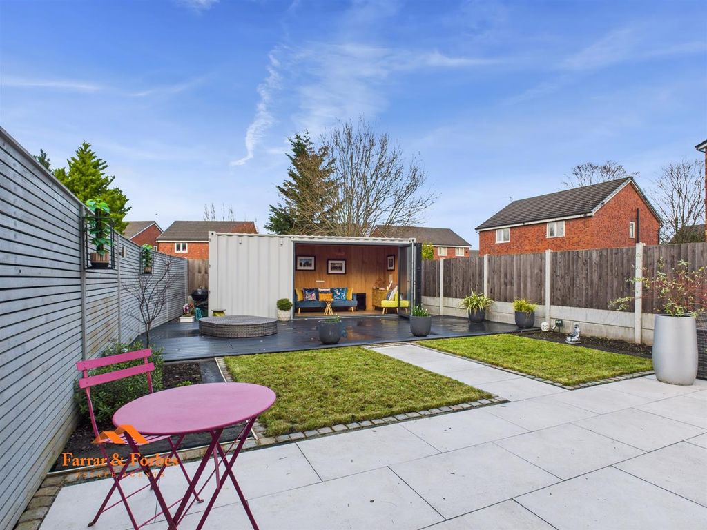 Property photo 2 of 38