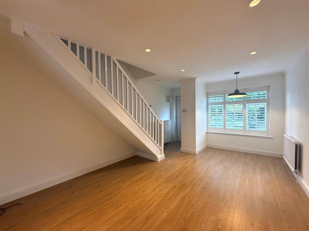 Property photo 2 of 12 9.Jpg