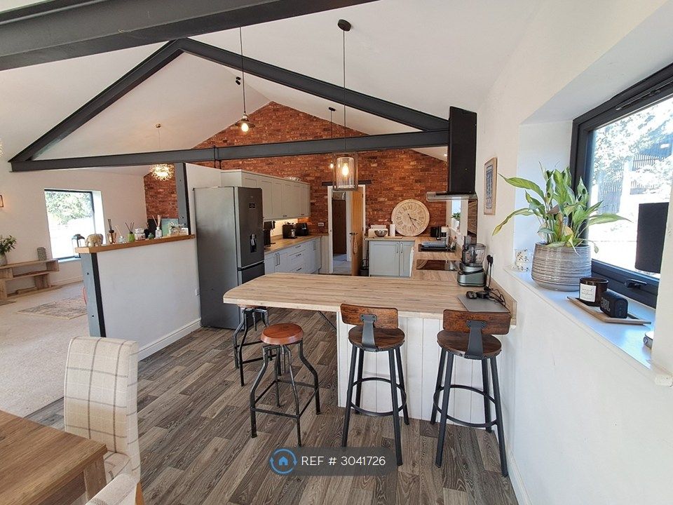 Property photo 2 of 15 Kitchen