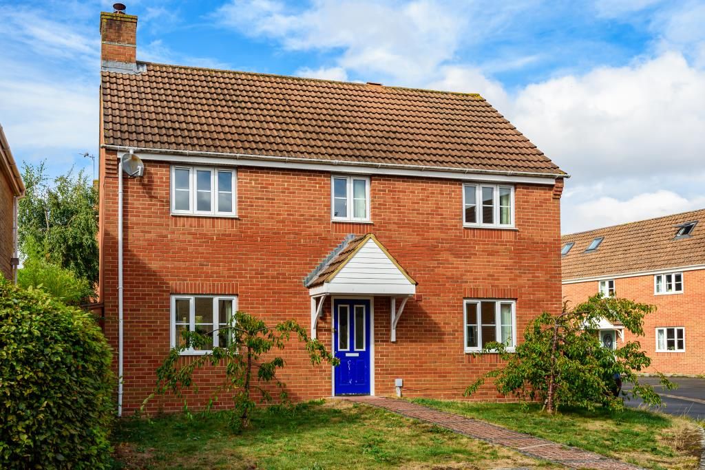Property photo 1 of 10 Outside View