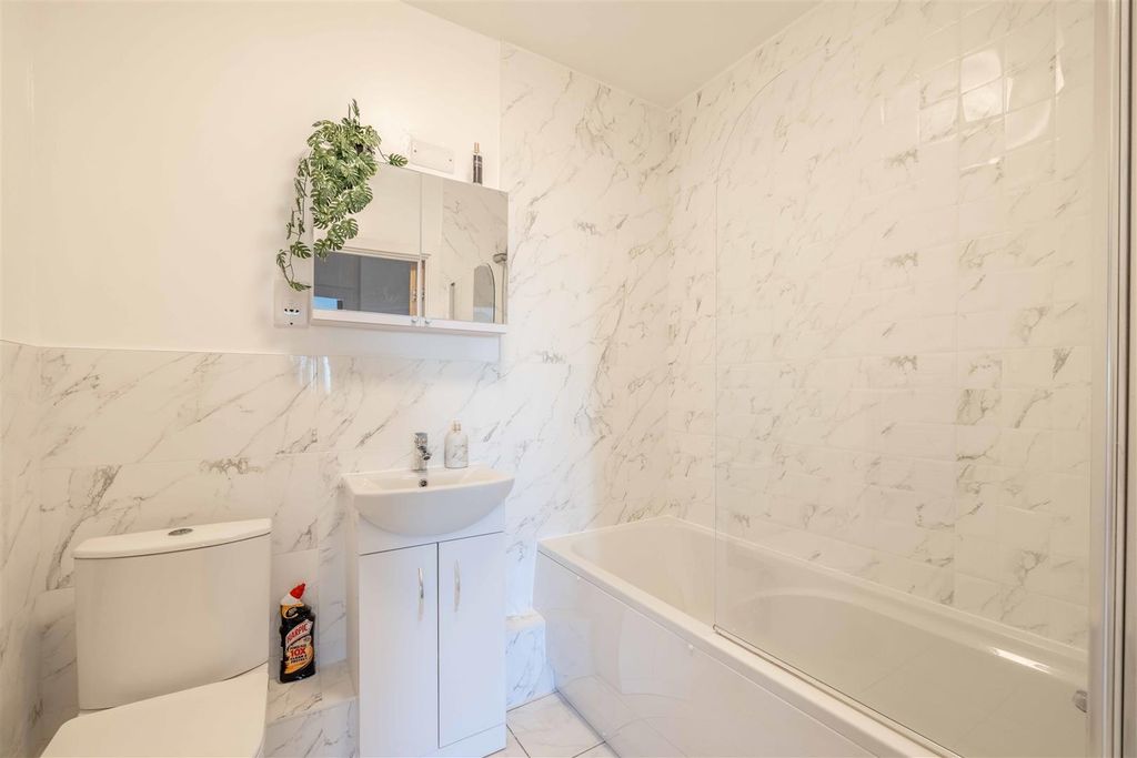 Property photo 2 of 13 401Ca (6 Of 15).Jpg