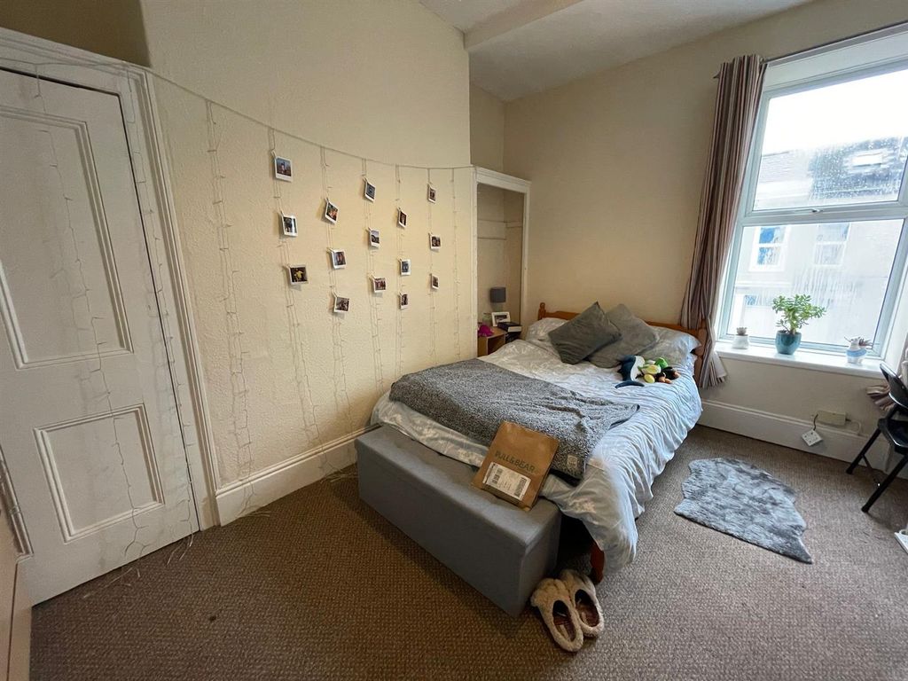 Property photo 3 of 9 Bbb1796F-593A-4806-B314-53F61Abb6779.Jpg