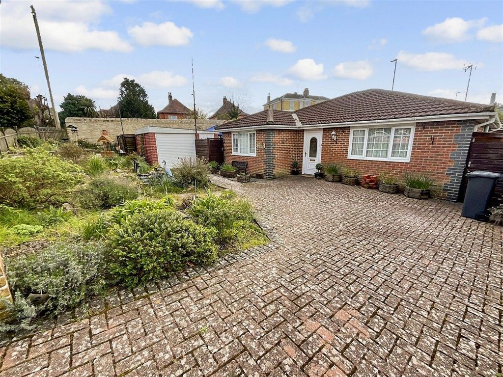 Property photo 1 of 1 Front