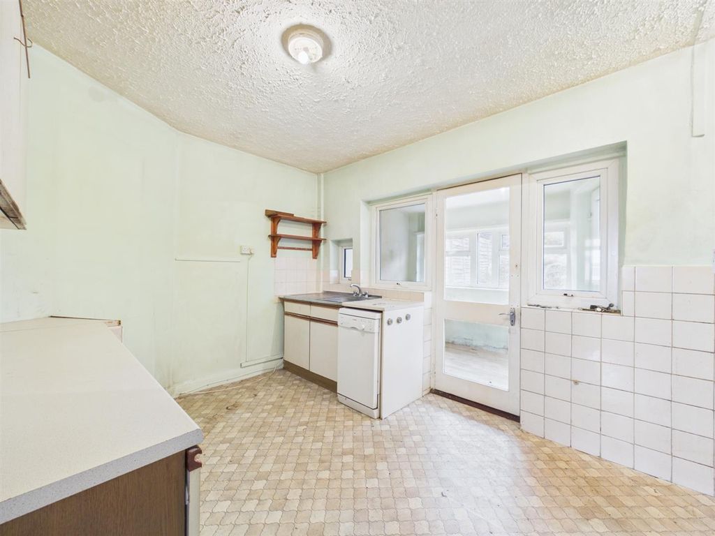 Property photo 3 of 14 Cam01563G0-Pr0369-Still004.Jpg