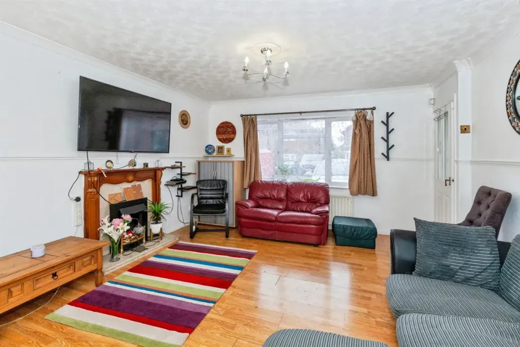 Property photo 2 of 15
