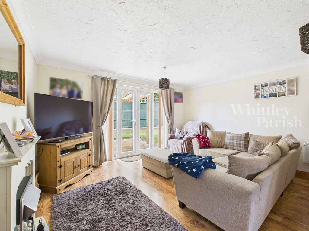 Property photo 3 of 12