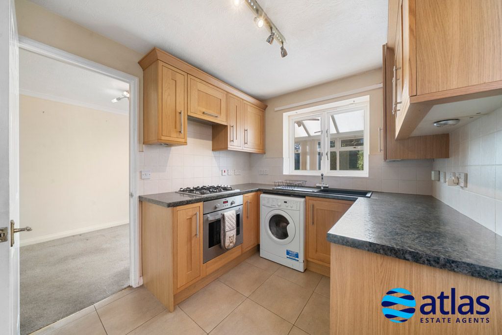 Property photo 3 of 28 Kitchen